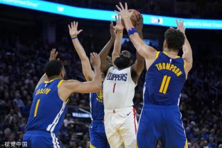 球运动中一 球运动中一